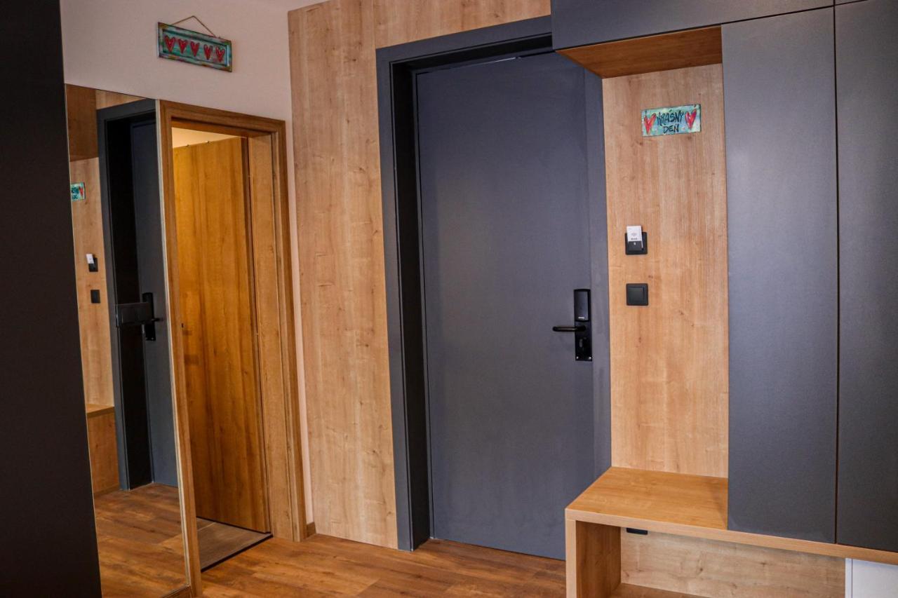 Apartman Nisa - Ovruc Strbske Pleso Exterior foto